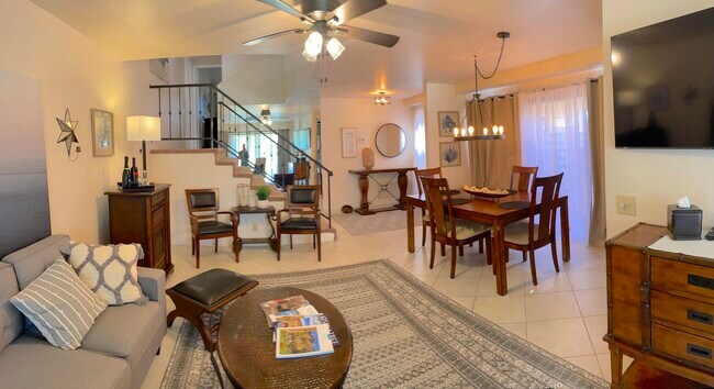 Building Photo - 494 East Cll Begonia-