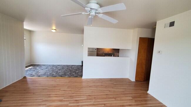 Building Photo - Tinley Park Condo