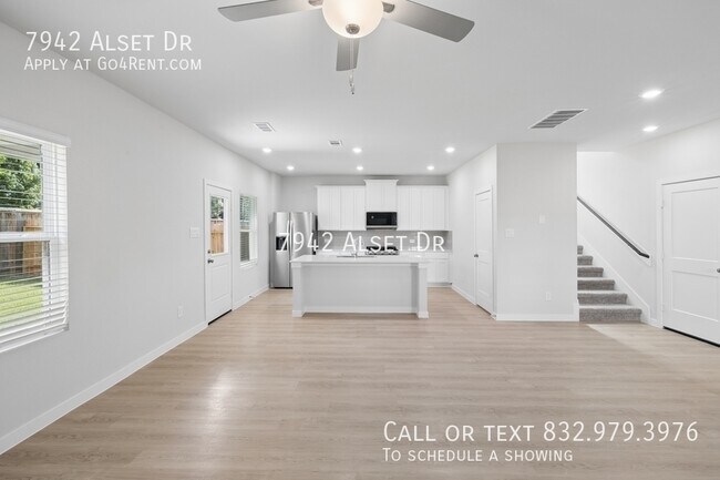 Building Photo - 7942 Alset Dr