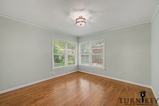 Building Photo - Vintage Charm Meets Modern Comfort Fully Updated 1942 Home in Fort Worth's Ridglea Area