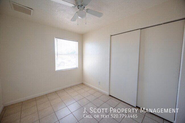 Building Photo - 6134 W Cavalier Dr