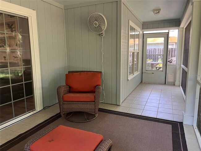 Building Photo - 6841 SW 80th Dr