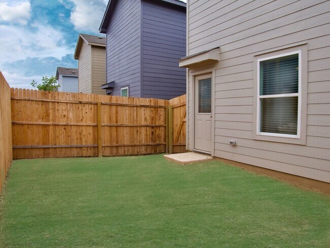Building Photo - 7627 Chancery Gate
