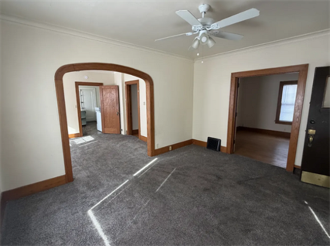 Building Photo - 1318 New Hampshire St