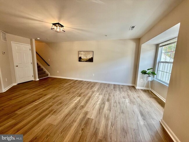 Building Photo - 8868 Goose Landing Cir