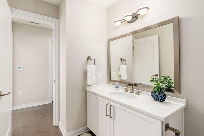 Building Photo - 100 Normandy Ave