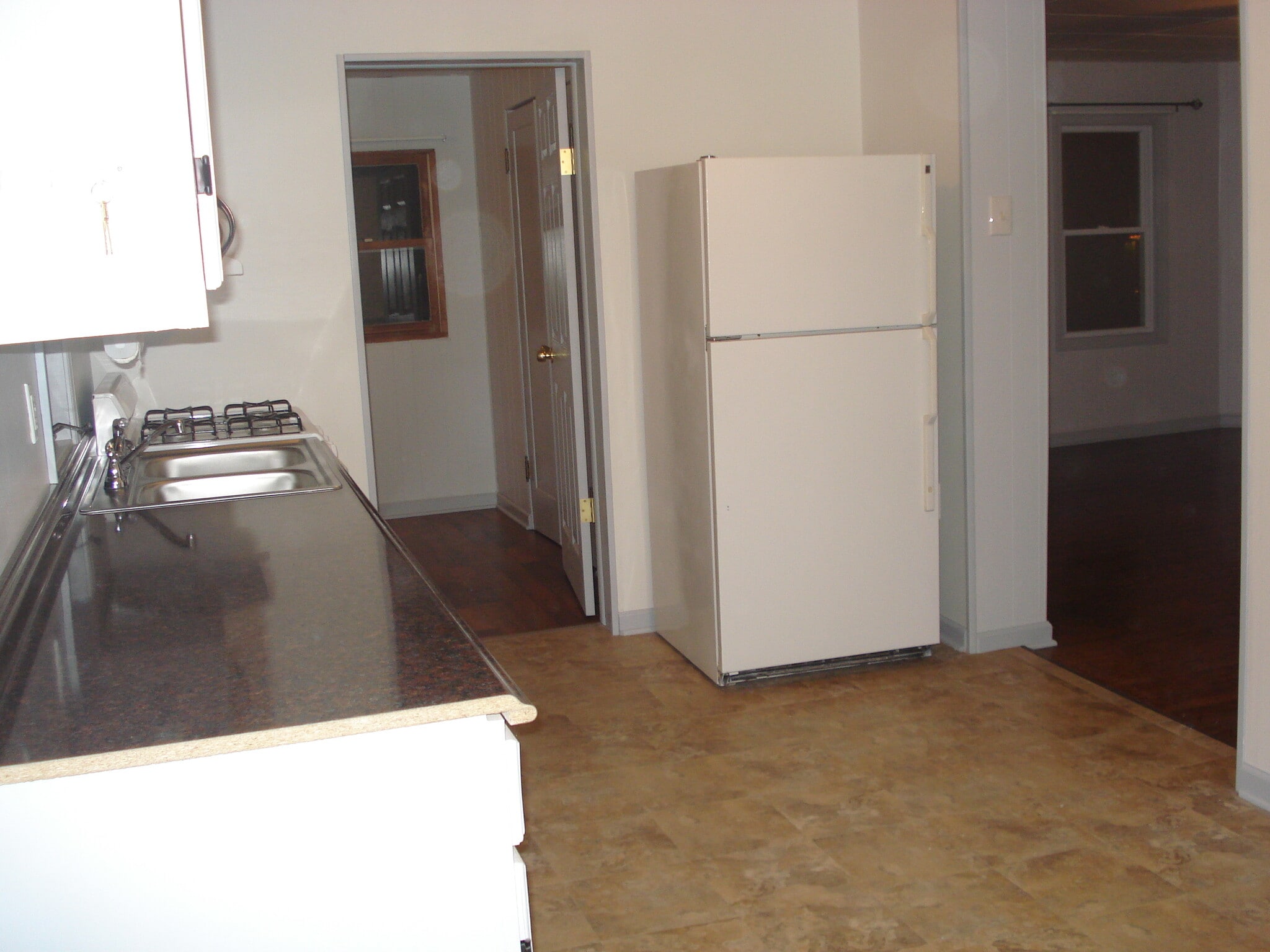 Building Photo - 11 N Wade Ave