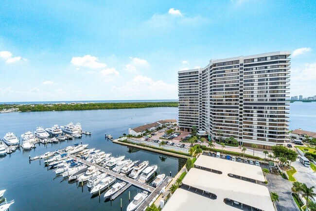 Building Photo - 108 Lakeshore Dr