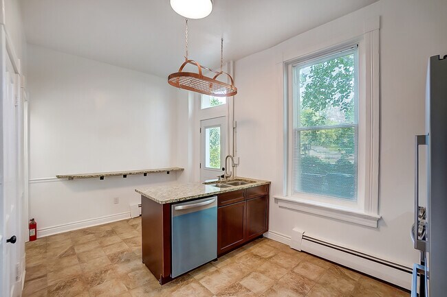 Building Photo - 6365 Revere Ave