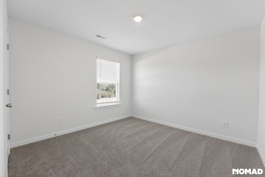 Building Photo - 6609 Barcelona Wy