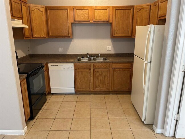 Building Photo - 8106 Rhobell St