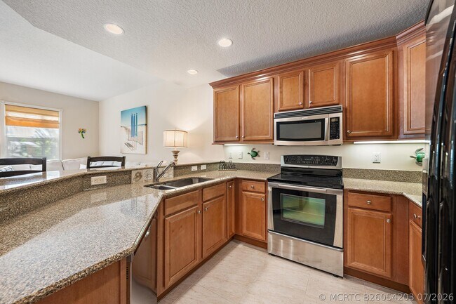 Building Photo - 12695 SE Old Cypress Dr