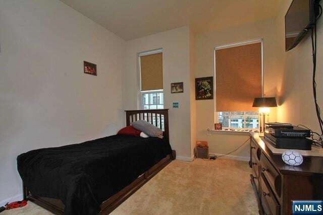 Building Photo - 22 Clover Ln