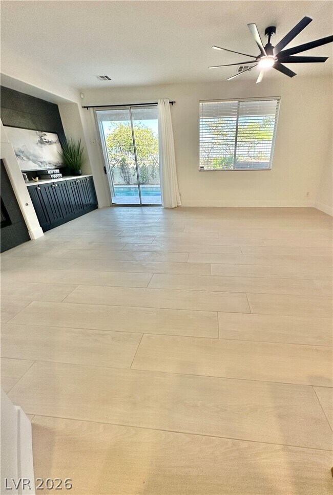 Building Photo - 10637 Turquoise Valley Dr