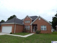 Building Photo - 2109 Elderberry Dr