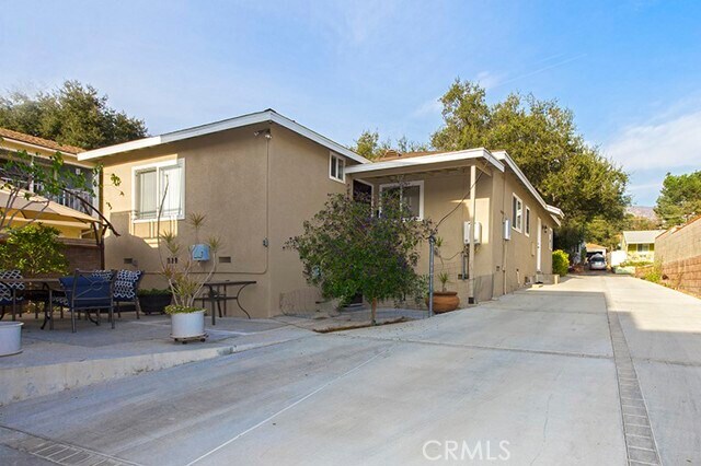 Building Photo - 3238 Montrose