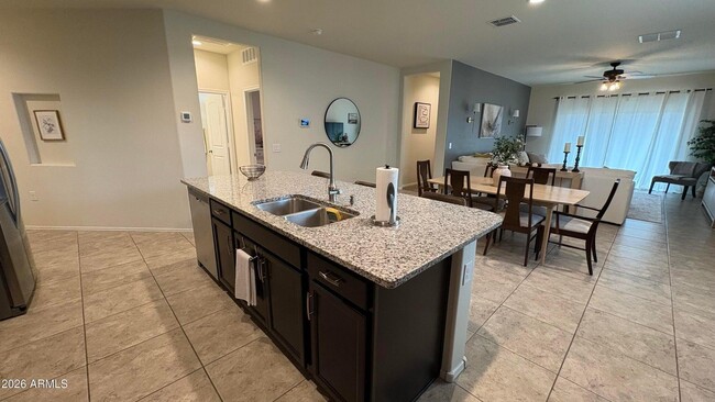 Building Photo - 30998 W Earll Dr