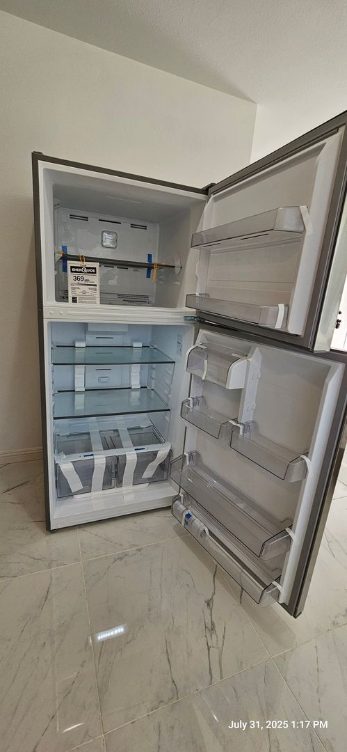 Building Photo - Centrally Located Brand New Studio ADU wit...