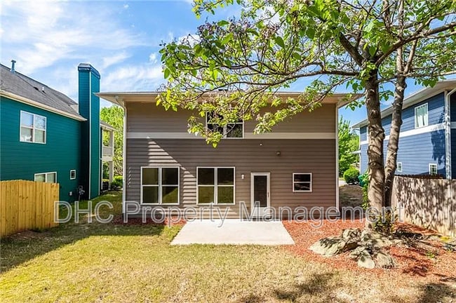 Building Photo - 1765 Stoney Creek Dr SE