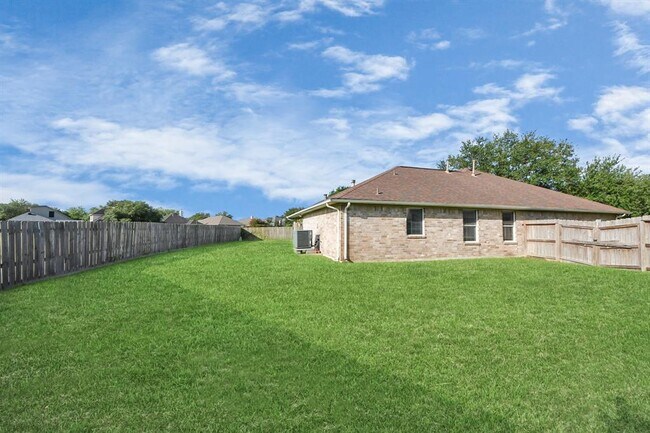 Building Photo - 333 Mammoth Springs Ln