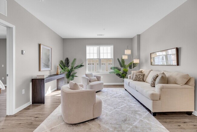 Building Photo - 104 Episcopal Rd