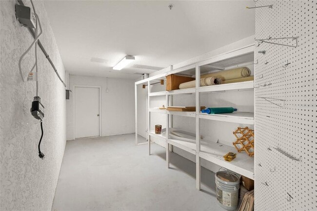Building Photo - 3954 Hamilton Club Cir