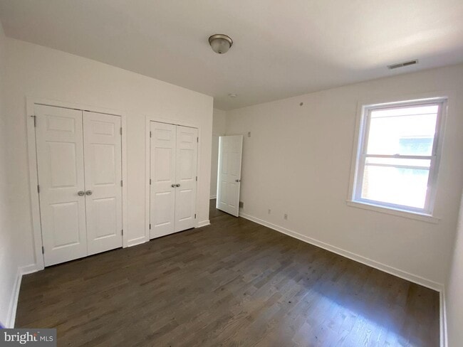 Building Photo - 528 N 34th St