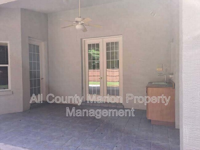 Building Photo - 2814 SW 20th Ave