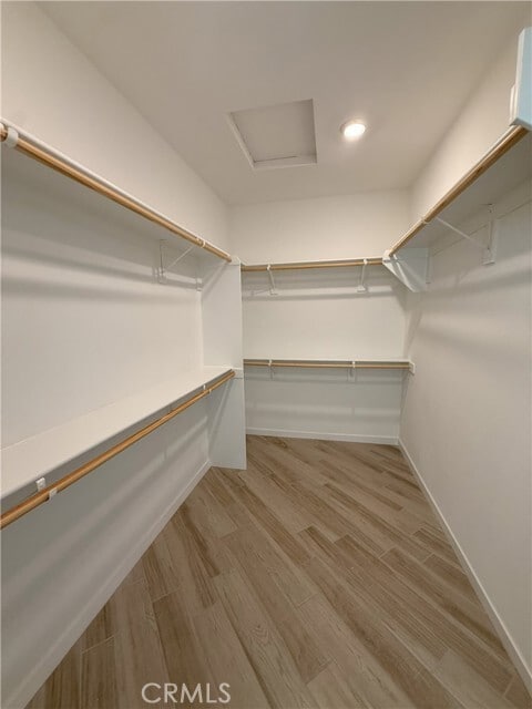 Building Photo - 39613 Taffala Dr