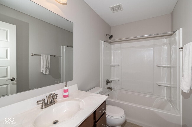 Building Photo - 10599 Geist View Dr