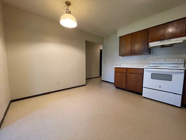 Building Photo - 310 N 34th St
