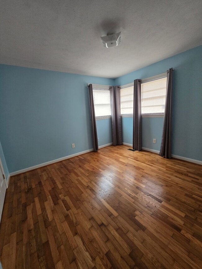 Building Photo - 3120 Phillies Cir