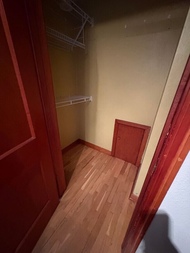Building Photo - 3 Bedroom 1 Bath Single Family Home
