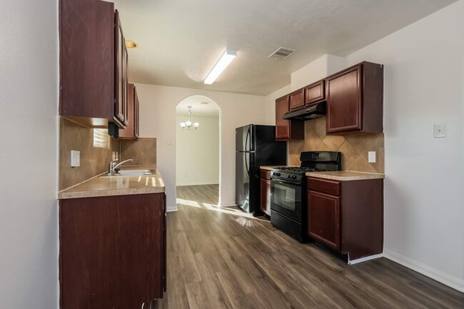 Building Photo - 1511 Weiland Manor Ln