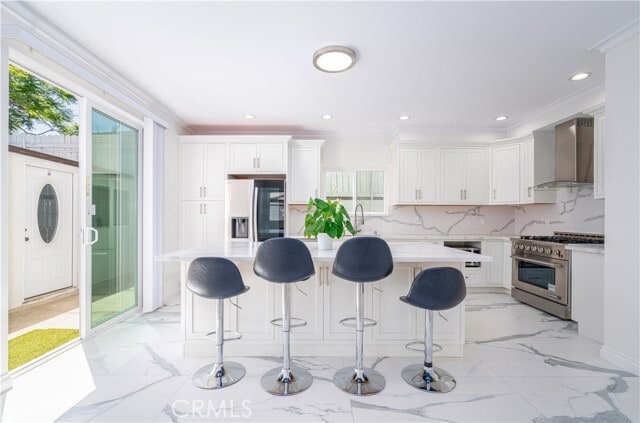 Building Photo - 8421 Bleriot Ave