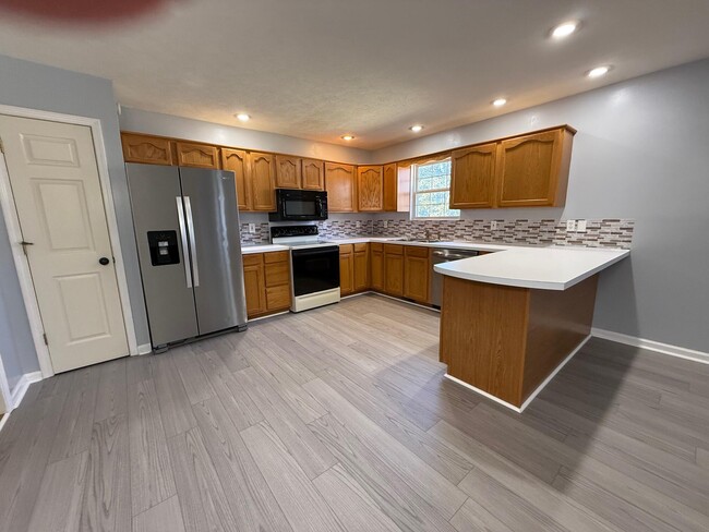 Building Photo - 500 Clifton Ct