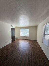 Building Photo - 1200 S Riordan Ranch St
