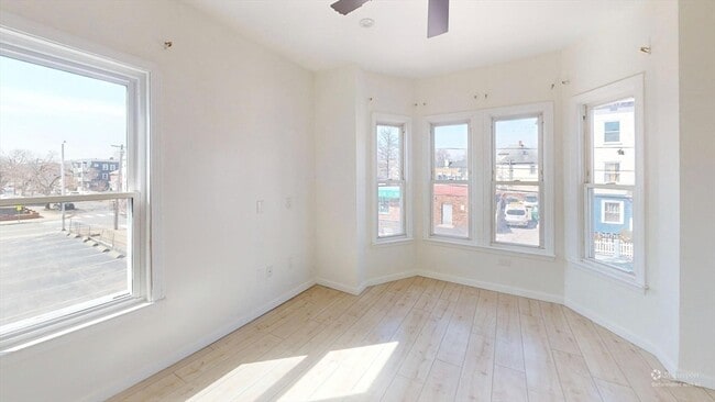 Building Photo - 45 Henry Ave