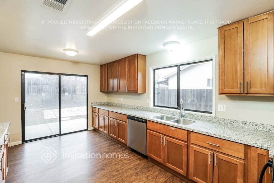 Building Photo - 2310 Dover Way