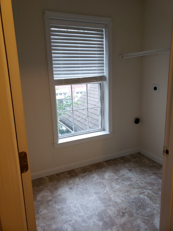 Building Photo - 23 Cabernet Dr