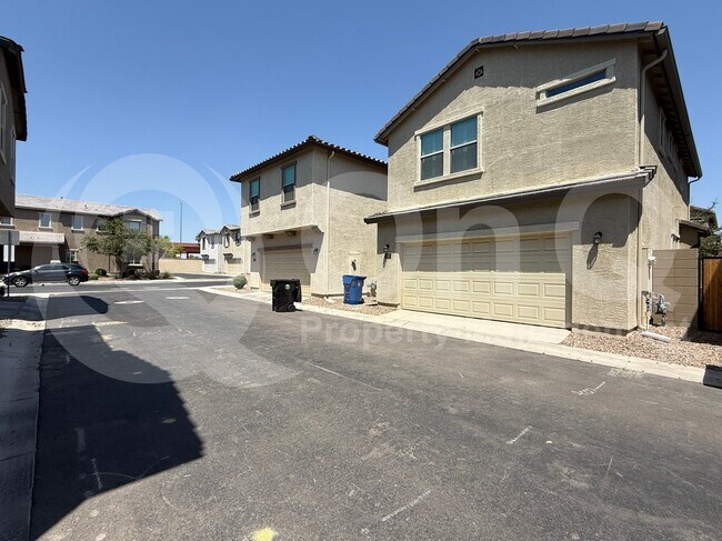 Building Photo - 1647 S 83rd Pl