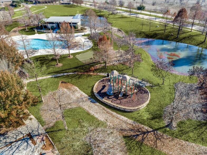 Building Photo - 10640 Line Berry Ln