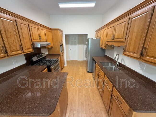 Building Photo - 4429 Amberwood Cir