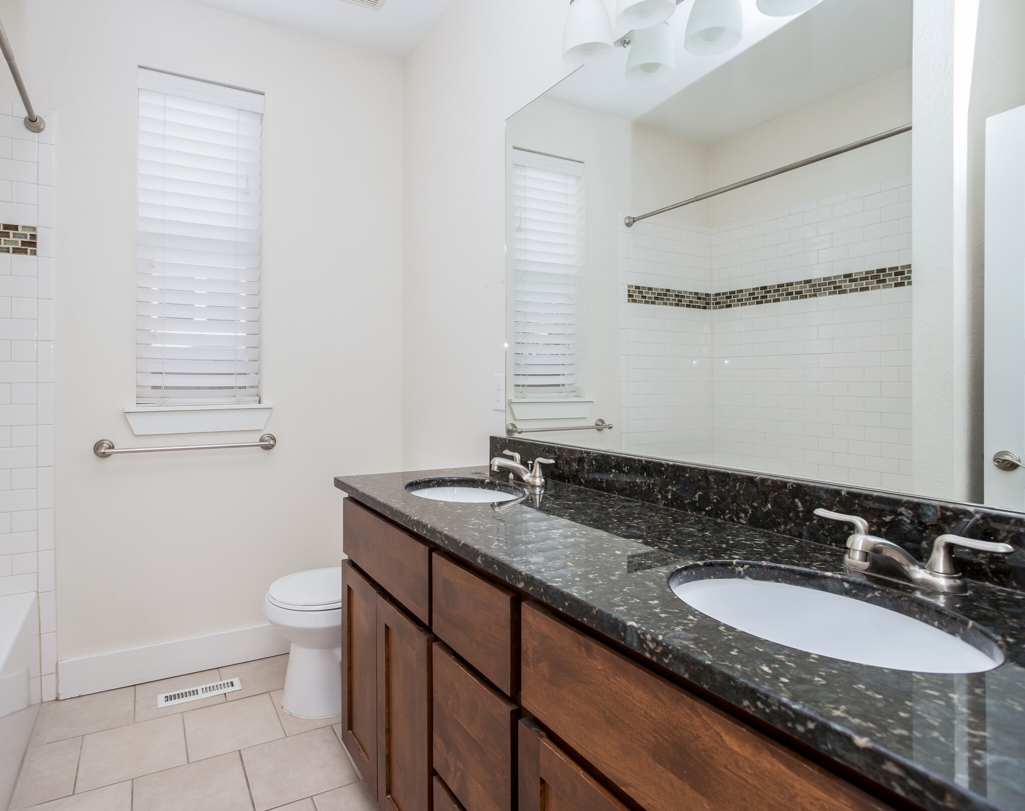 Building Photo - 3326 Quivas St