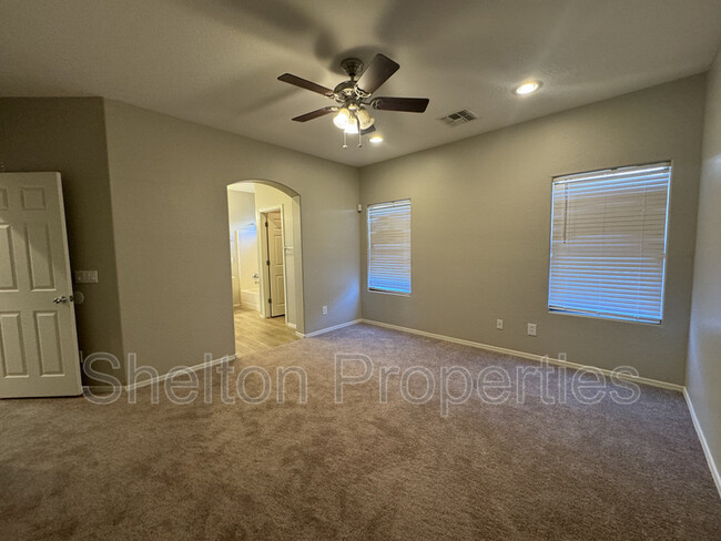 Building Photo - 23769 W La Canada Blvd