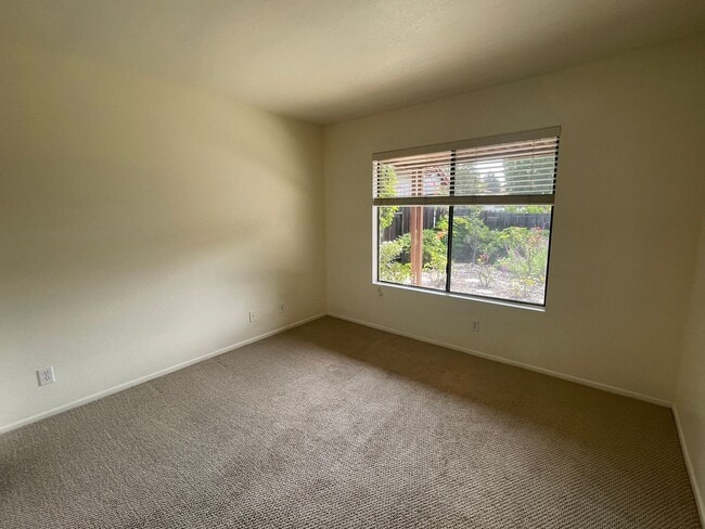 Building Photo - Spacious 3/2 Mesa Home in Washington Schoo...