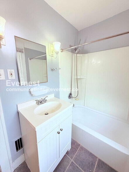 Building Photo - 4315 Garden Park Dr