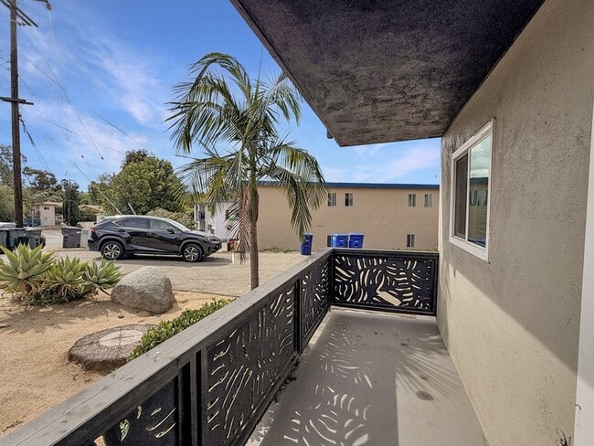 Building Photo - 825 Normark Terrace