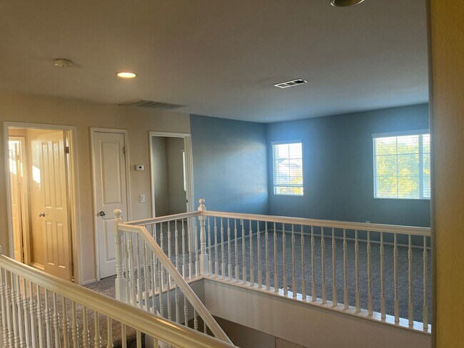 Building Photo - Spacious 4 Bedroom in Menifee