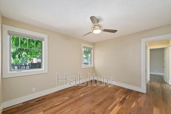 Building Photo - 1411 E Jefferson St